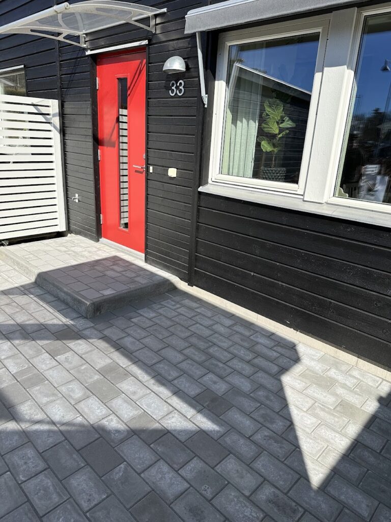 huskvarna jönköping trapp betong plattor marksten